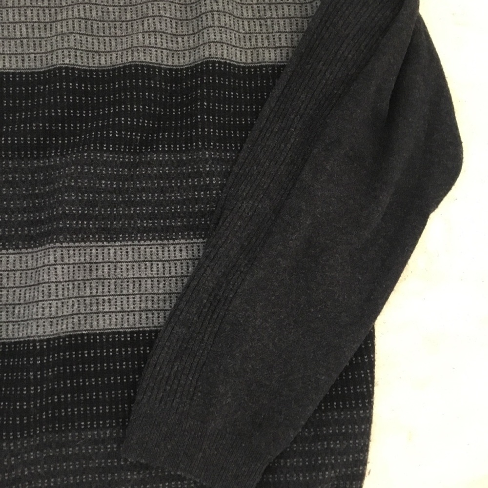 Impermeable Platinum Merino Silk Cashmere Sweater - Size XL - Picture 7 of 9